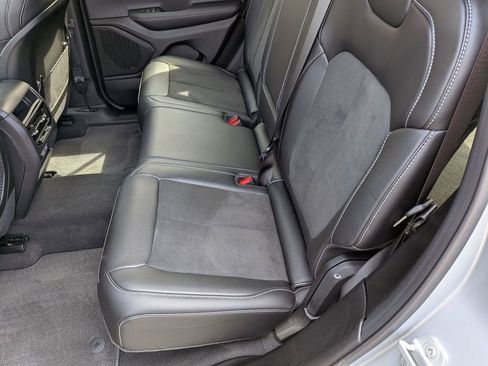 New 2025 Jeep Grand Cherokee Altitude AWD/4WD image 22