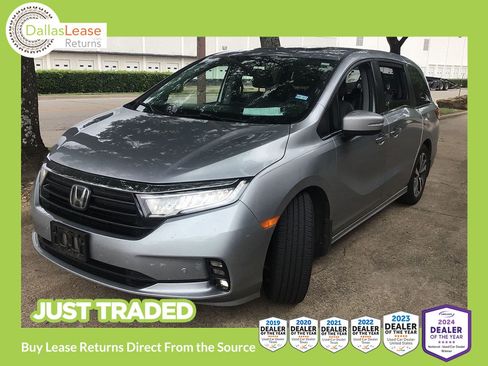Used 2023 Honda Odyssey Touring image 1