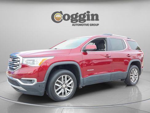 Used 2018 GMC Acadia SLE image 1