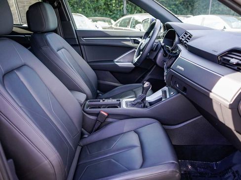 Used 2022 Audi Q3 2.0T Premium w/ Convenience Package image 16