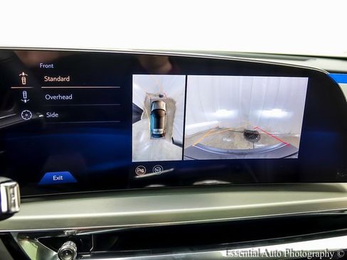 New 2025 Cadillac Lyriq Luxury image 16