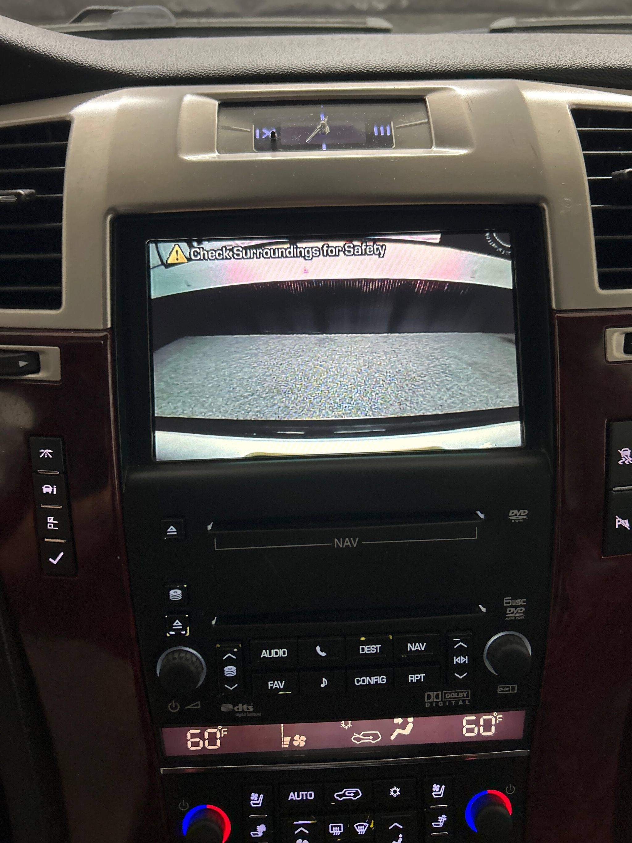 Used 2010 Cadillac Escalade ESV Premium AWD/4WD image 19