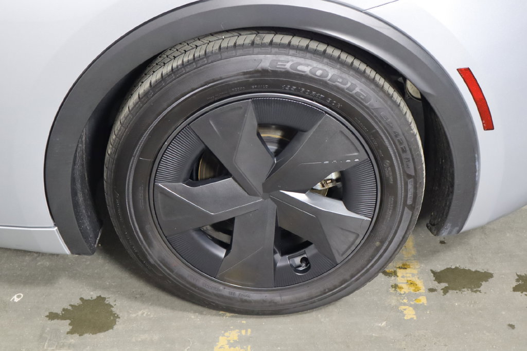 Used 2026 Toyota Prius LE FWD image 42