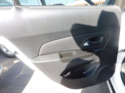 Used 2014 Chevrolet Cruze Diesel image 14