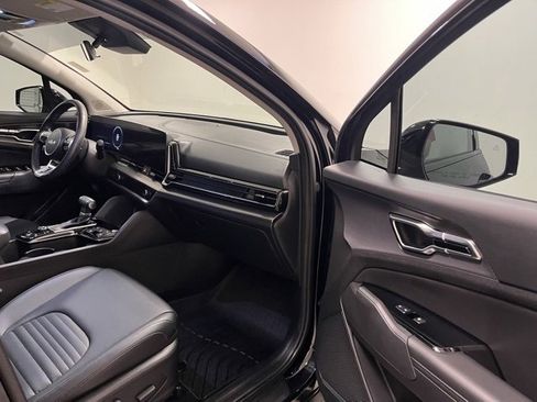 Used 2024 Kia Sportage SX image 23