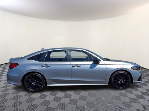 Used 2023 Honda Civic Sport image 8