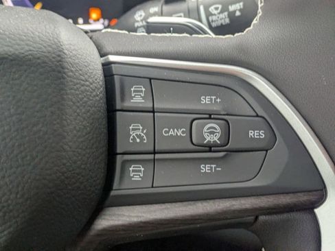 New 2026 Jeep Grand Cherokee Altitude AWD/4WD image 16
