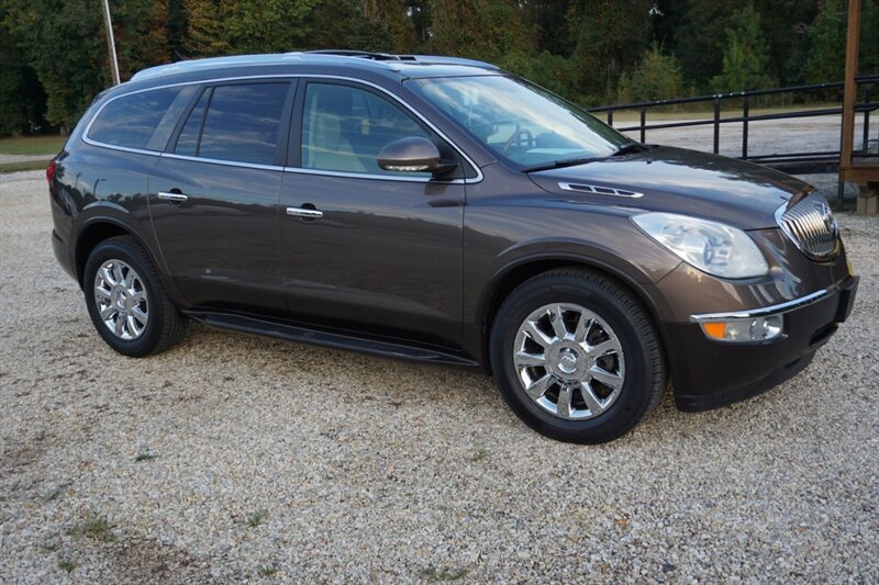 Used 2012 Buick Enclave Leather FWD image 3
