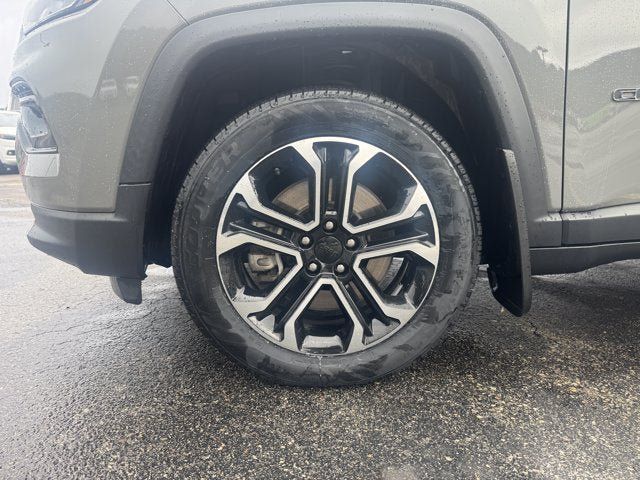 Used 2023 Jeep Compass Limited AWD/4WD image 10