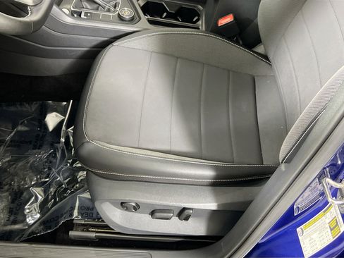 Used 2022 Volkswagen Taos SE image 18