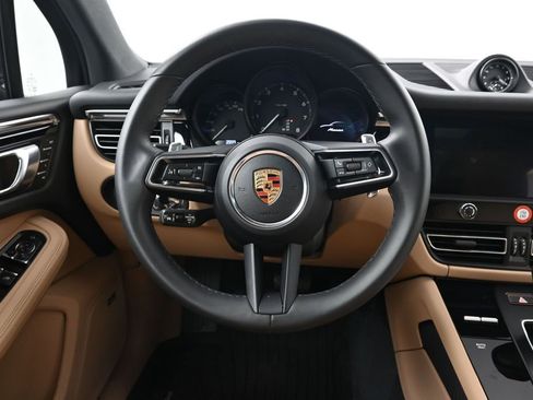 Certified 2026 Porsche Macan AWD/4WD image 13