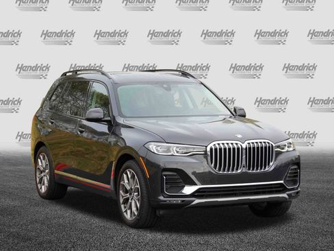 Certified 2022 BMW X7 xDrive40i w/ Premium Package image 2