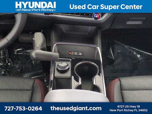 Used 2025 Chevrolet Equinox RS w/ Safety and Technology Package FWD image 17
