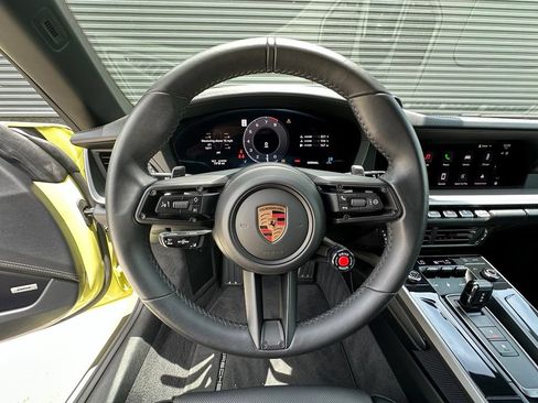 Certified 2025 Porsche 911 Carrera RWD image 25