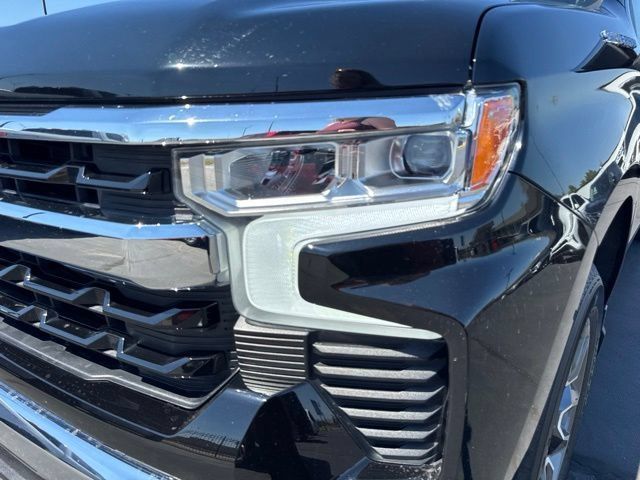 Used 2024 Chevrolet Silverado 1500 LT AWD/4WD image 20