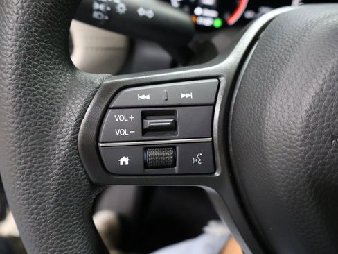 New 2026 Honda HR-V LX image 31