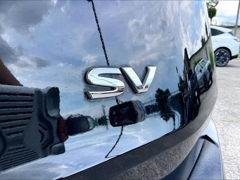 Certified 2023 Nissan Rogue SV FWD image 21