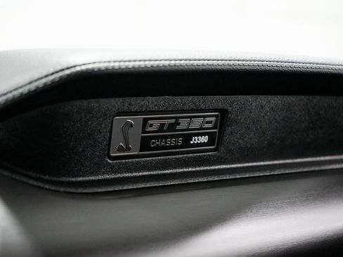 Used 2018 Ford Mustang Shelby GT350 w/ Electronics Package image 20