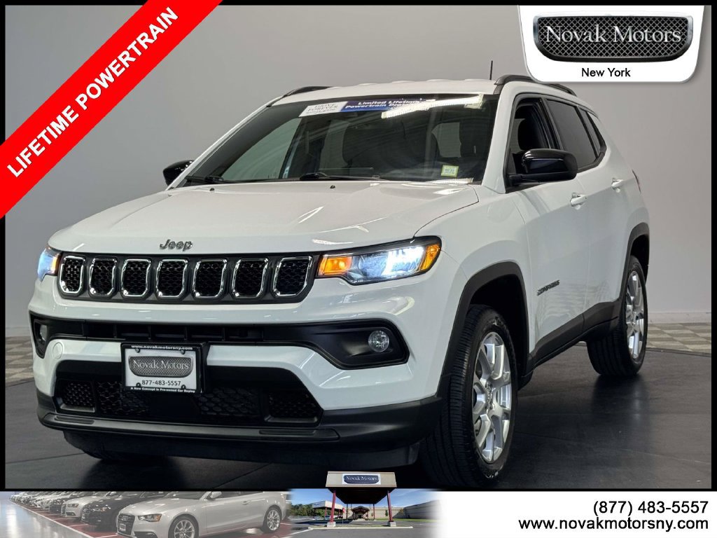 Used 2023 Jeep Compass Latitude AWD/4WD image 4