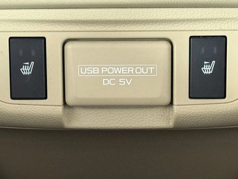 Used 2018 Subaru Outback 3.6R Limited AWD/4WD image 51