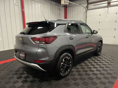 Used 2022 Chevrolet TrailBlazer LT w/ Driver Confidence Package image 4