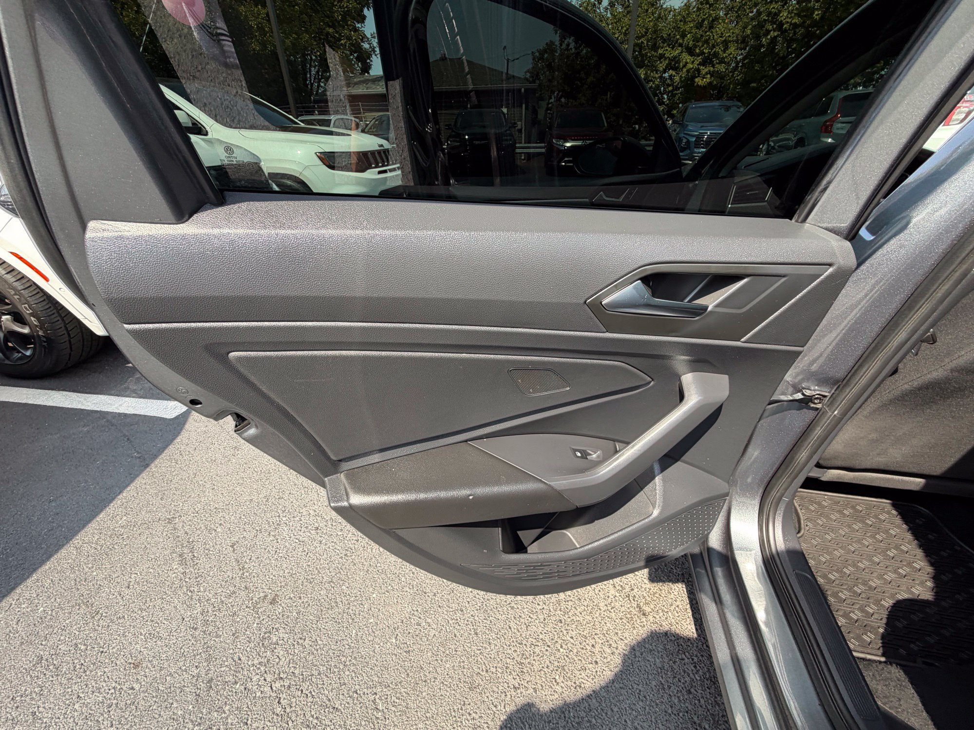 Used 2020 Volkswagen Jetta S FWD image 12