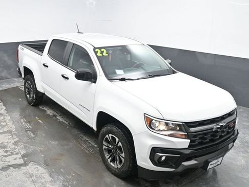 Used 2022 Chevrolet Colorado Z71 w/ Safety Package image 21