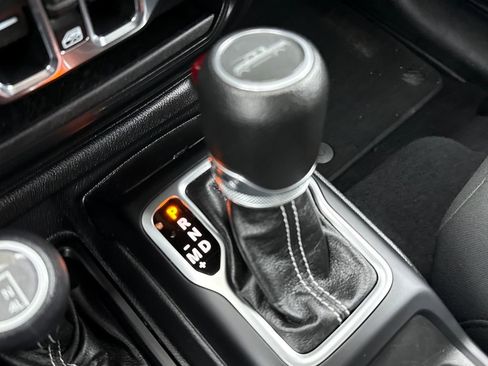 Used 2020 Jeep Gladiator Overland image 22