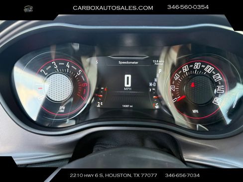 Used 2023 Dodge Challenger R/T w/ Plus Package image 22