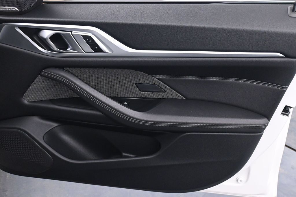 Used 2023 BMW i4 eDrive35 RWD image 19
