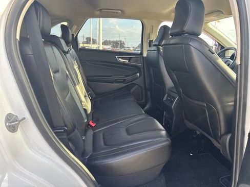 Used 2022 Ford Edge Titanium image 14