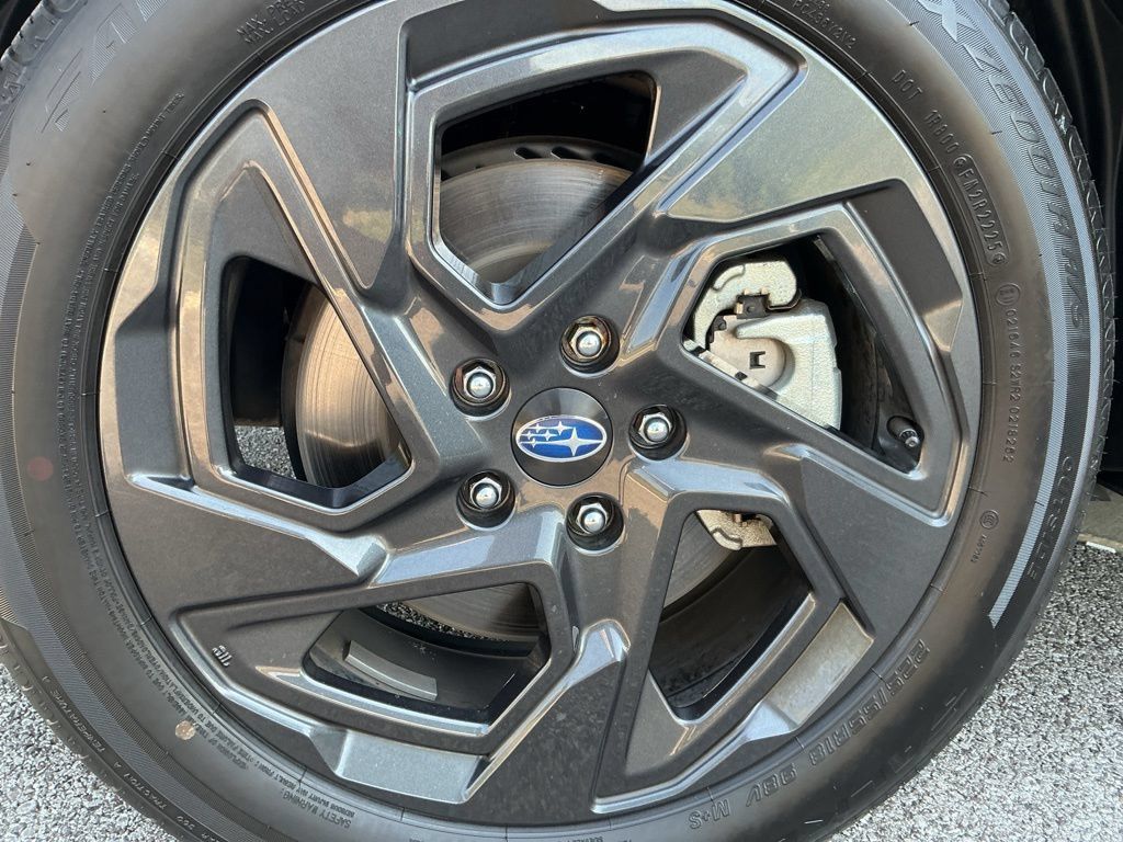 Used 2025 Subaru Crosstrek 2.5i Sport AWD/4WD image 5