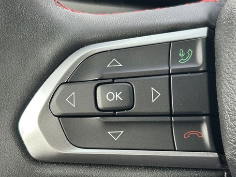 Used 2022 Jeep Compass Trailhawk image 20