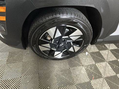 Used 2025 Hyundai Kona SEL FWD image 10