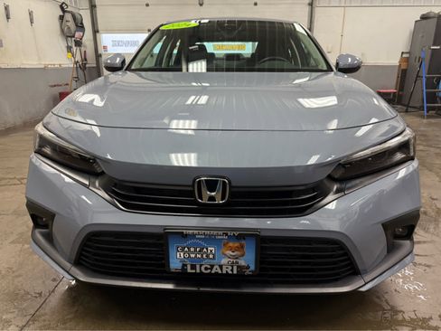 Used 2024 Honda Civic Touring image 3