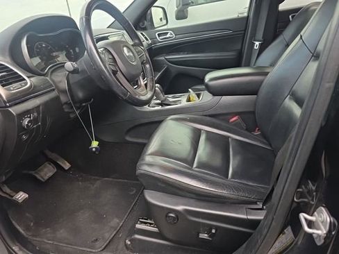 Used 2019 Jeep Grand Cherokee Limited RWD image 4