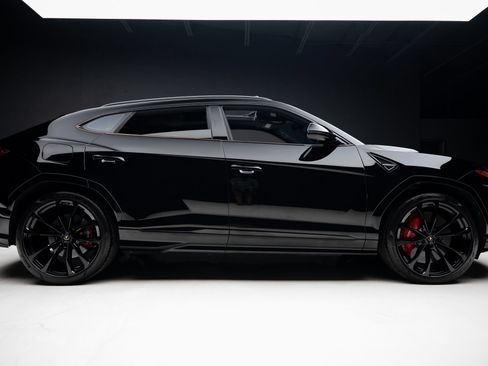 Used 2019 Lamborghini Urus AWD/4WD image 34