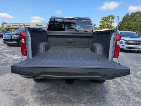 Used 2025 Chevrolet Silverado 1500 ZR2 w/ Technology Package AWD/4WD image 12