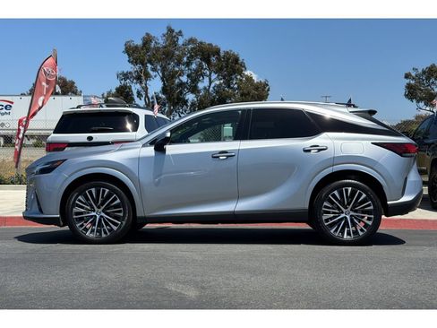 Used 2023 Lexus RX 350 Premium Plus w/ Cold Area Package FWD image 7