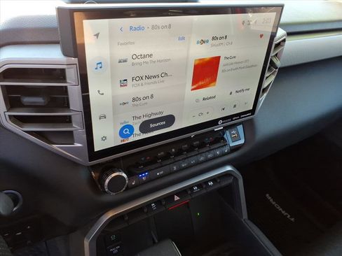 Used 2023 Toyota Tundra Limited w/ Power Package image 32