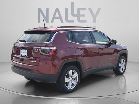 Used 2022 Jeep Compass Latitude AWD/4WD image 5