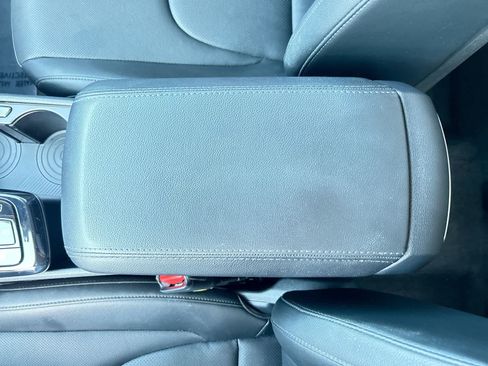 Used 2025 Kia Sportage SX FWD image 21