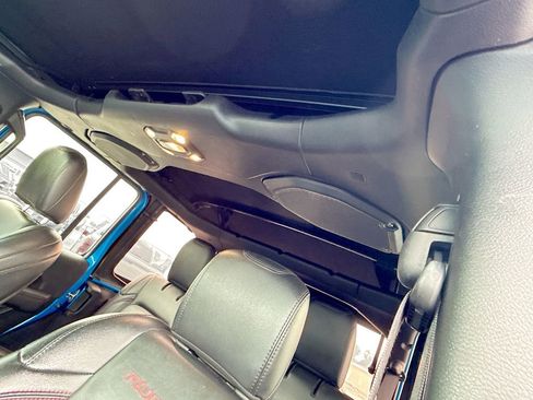 Used 2022 Jeep Wrangler Unlimited Rubicon w/ Steel Bumper Group image 20