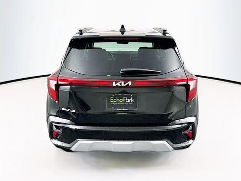 Used 2025 Kia Seltos S image 7