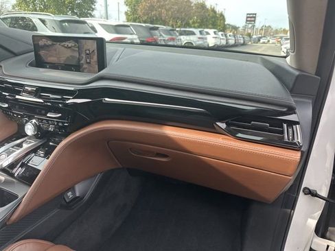 Used 2023 Acura MDX SH-AWD w/ Advance Package image 33