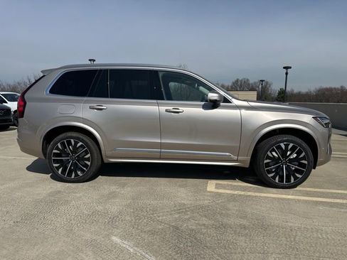 New 2026 Volvo XC90 B6 Plus w/ Protection Package image 8