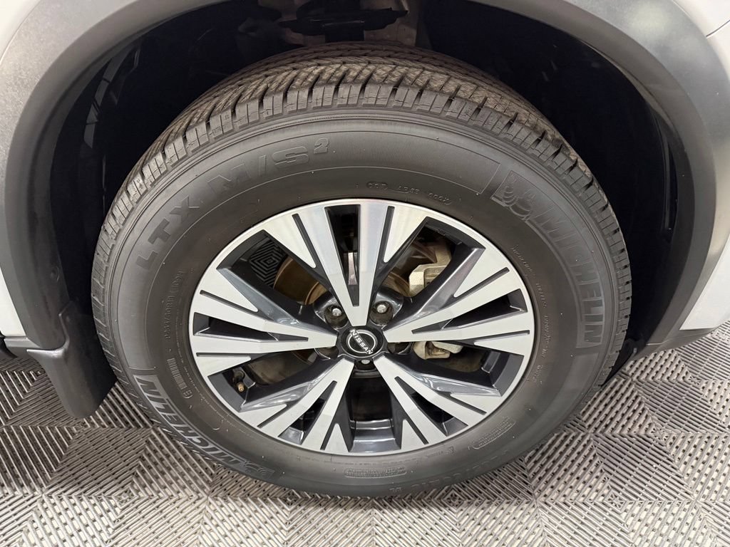 Used 2022 Nissan Rogue SV FWD image 18
