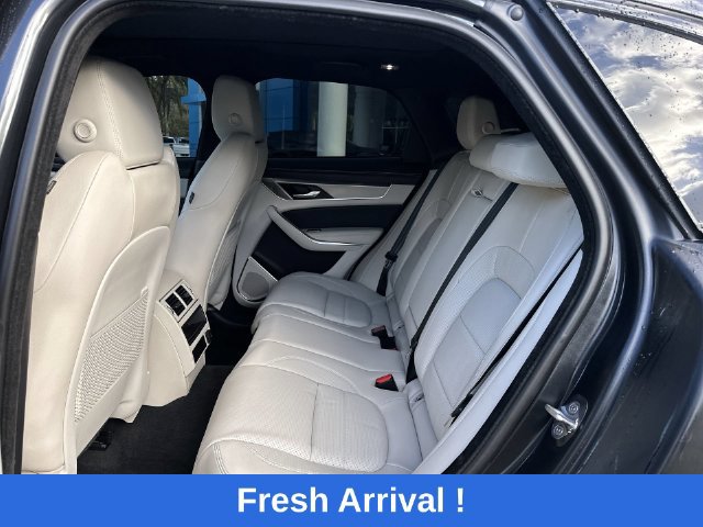 Used 2023 Jaguar F-PACE R-Dynamic S AWD/4WD image 27
