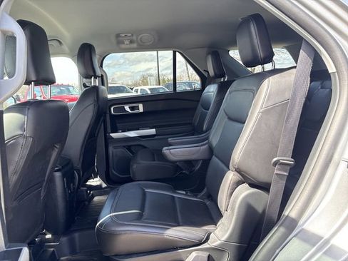 Certified 2023 Ford Explorer XLT w/ Equipment Group 202A image 43