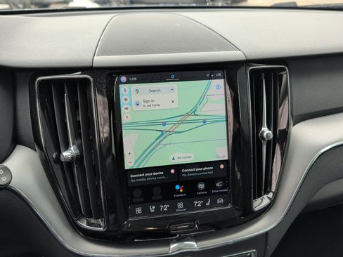 Certified 2023 Volvo XC60 B5 Core image 22